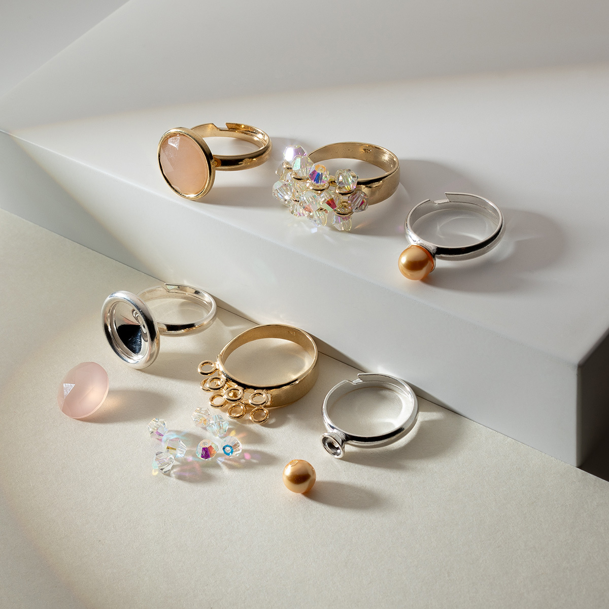 Trendy rings