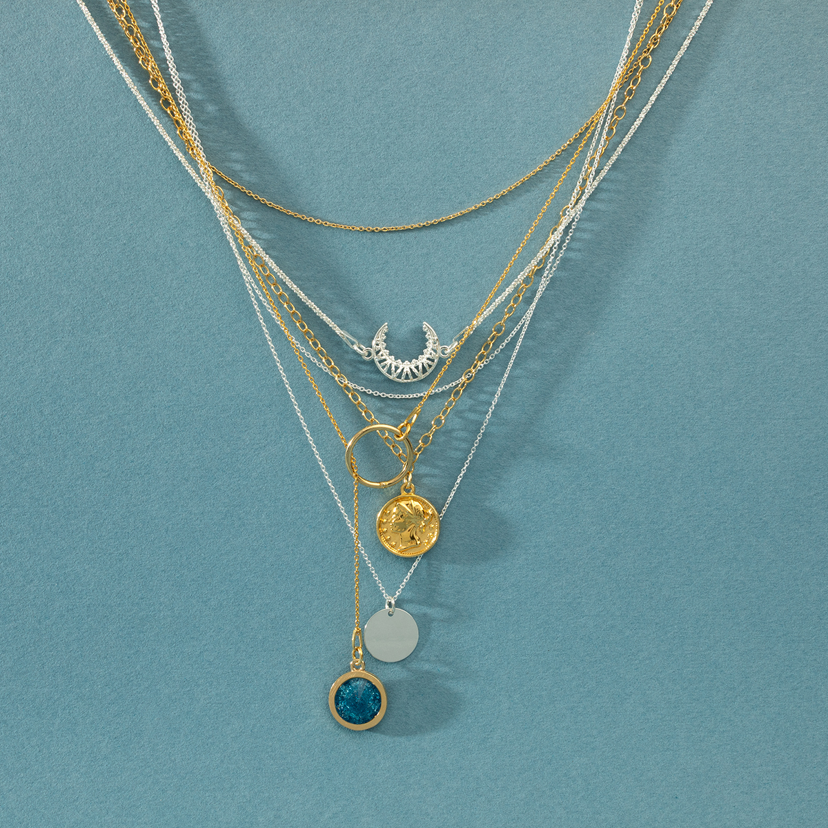 Trendy necklaces