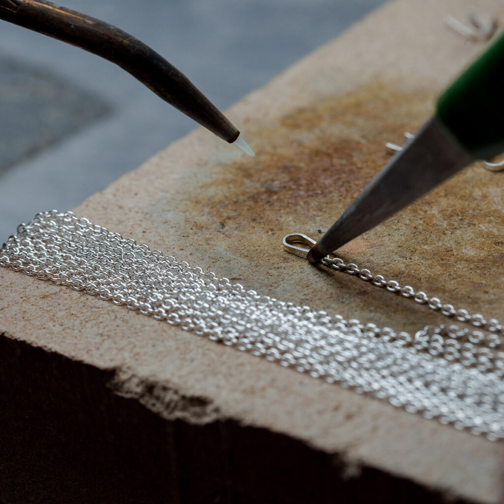 silversmithing jewelry courses online