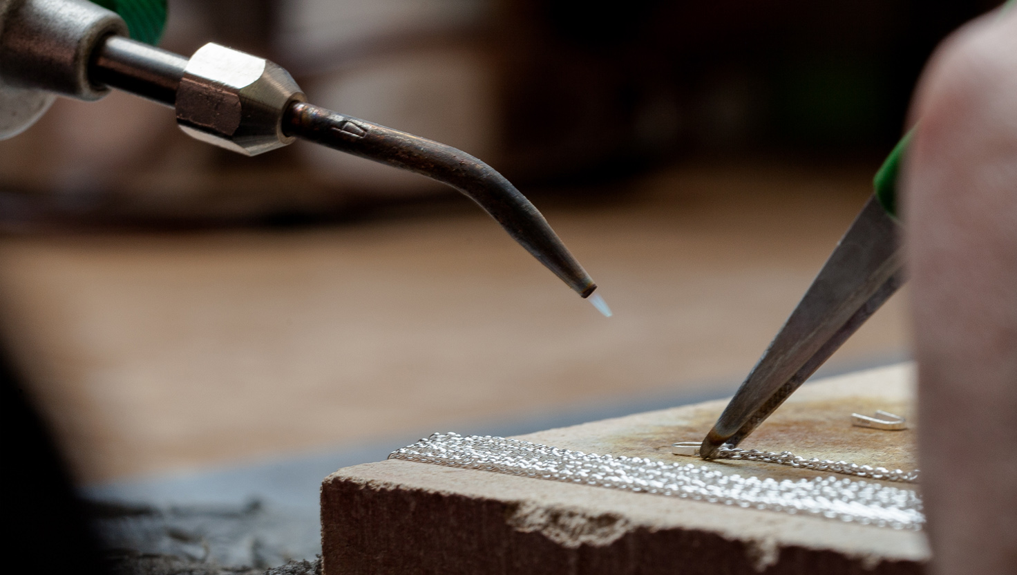 how do you solder jewelry